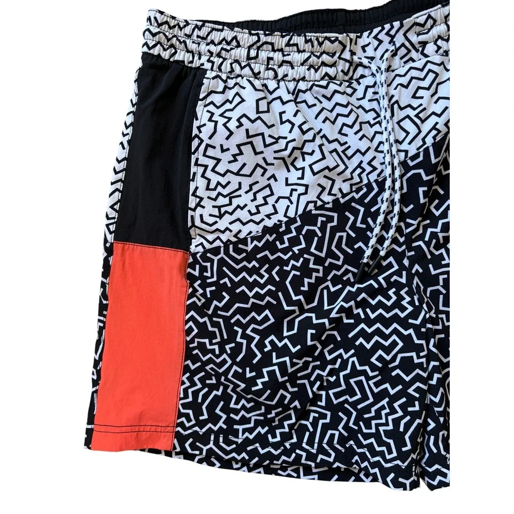 Chubbies Swim Trunks Men Large Black White The Radical 6.5
